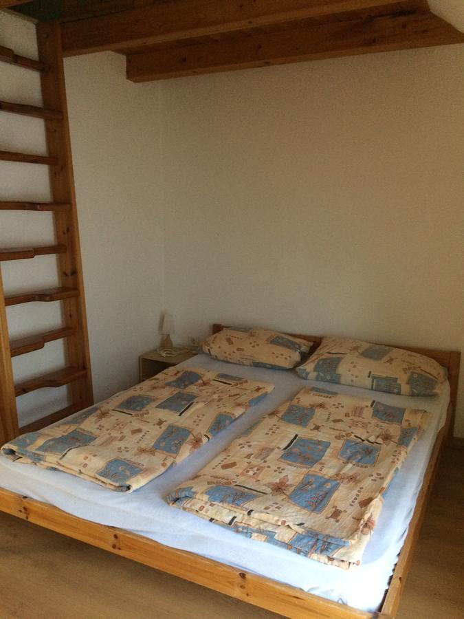 Fasor vendégház Balatonszárszó Esterno foto