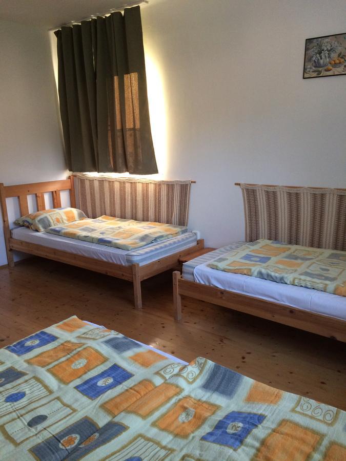 Fasor vendégház Balatonszárszó Esterno foto